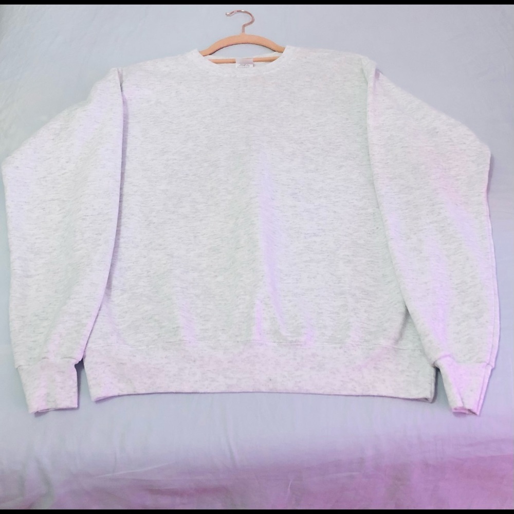 A 50% cotton sweatshirt. Very soft interior. Never used! like NEW